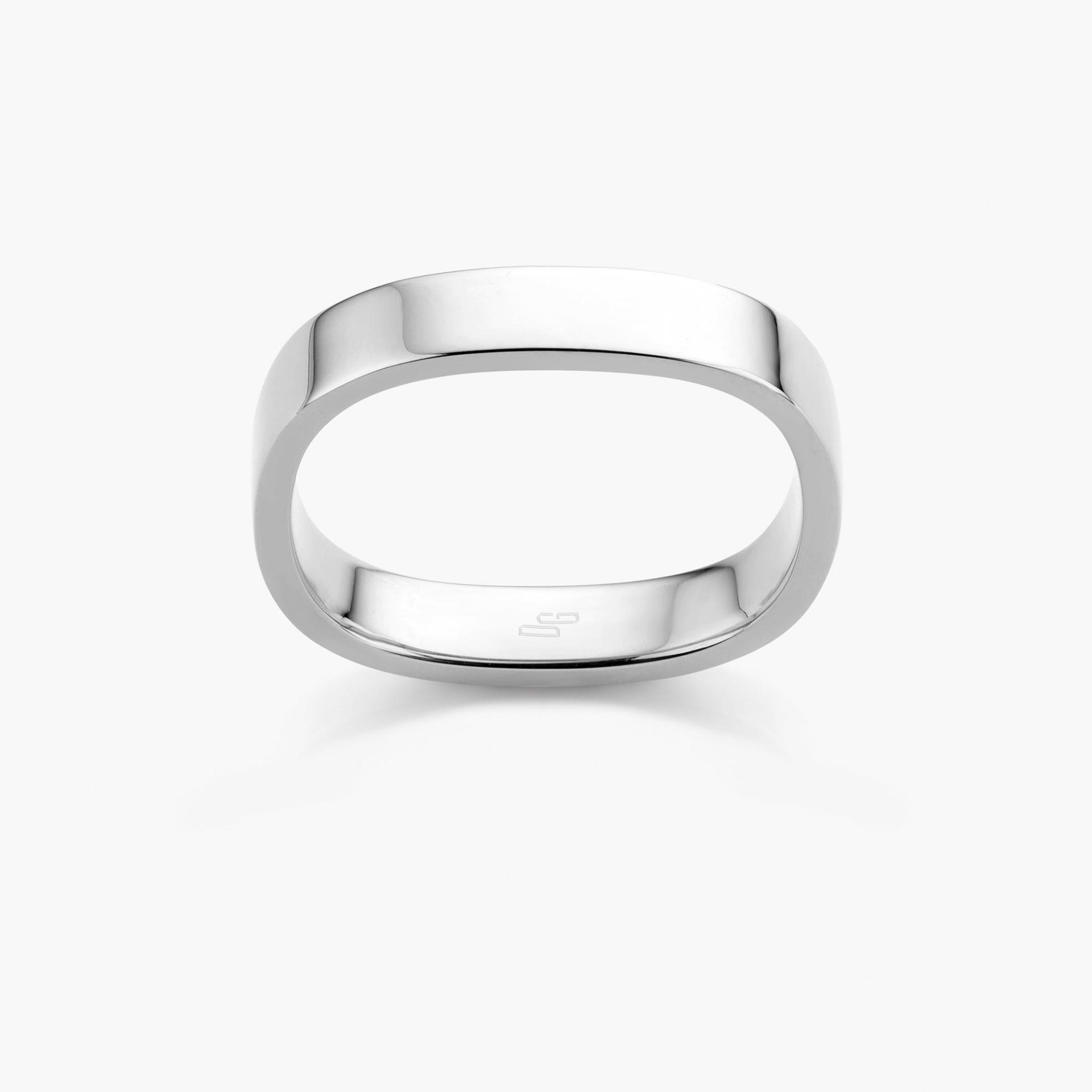 Wedding ring Bold model made by Atelier Wittmann