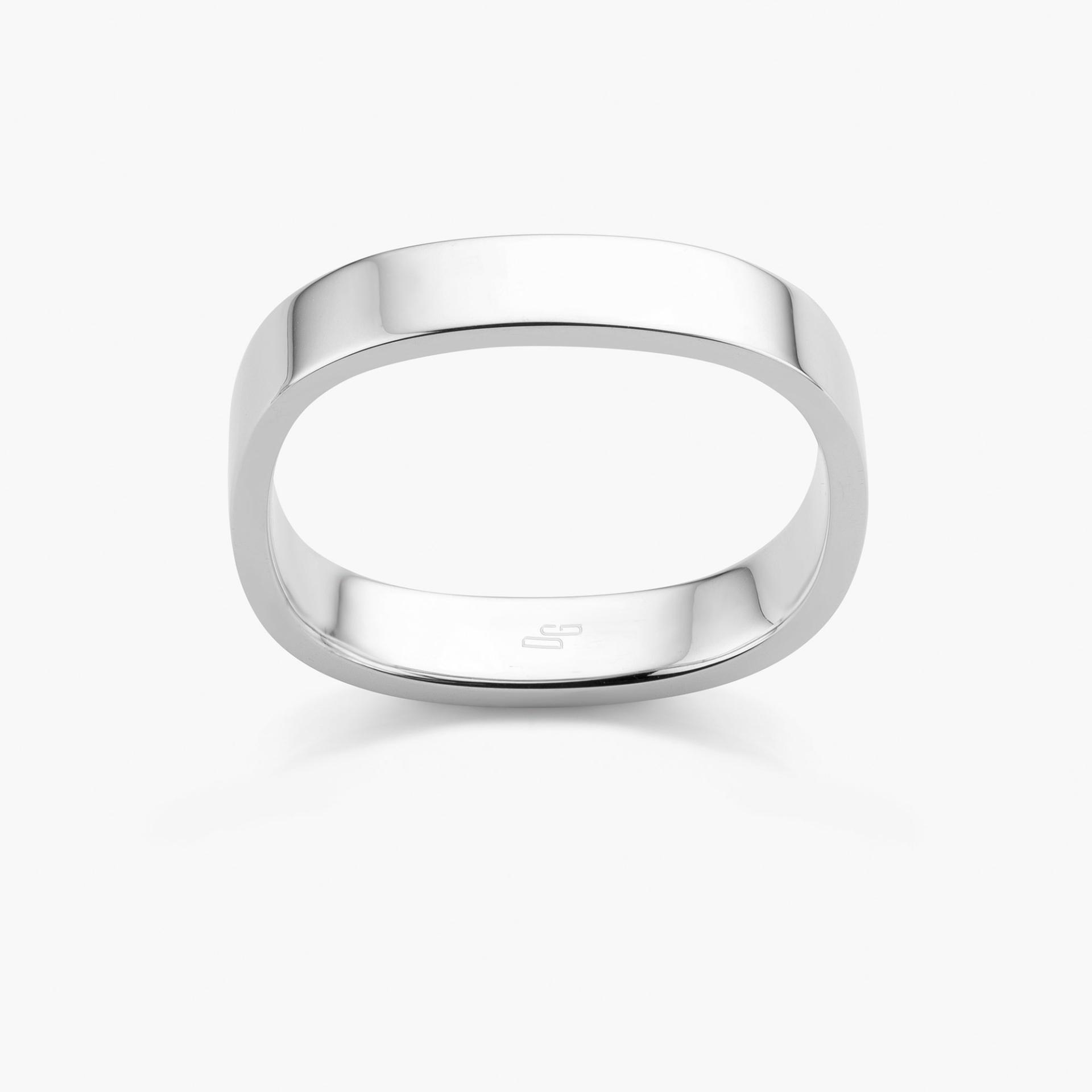Wedding ring Bold model made by Atelier Wittmann