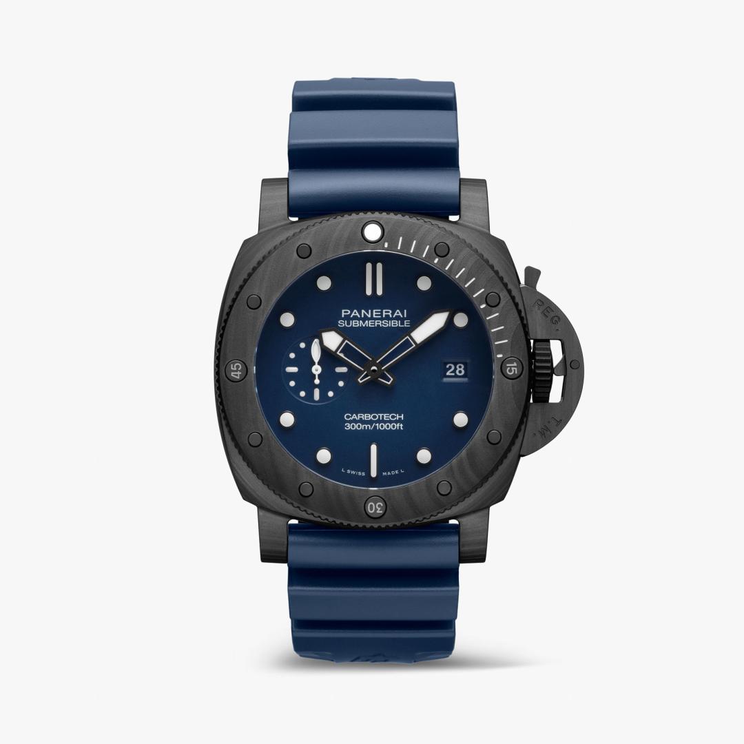 Submersible QuarantaQuattro Carbotech made by Panerai
